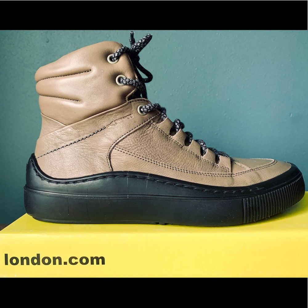FLY LONDON New Samu Sneaker (Men), Size 41EU, NEW, Never been worn